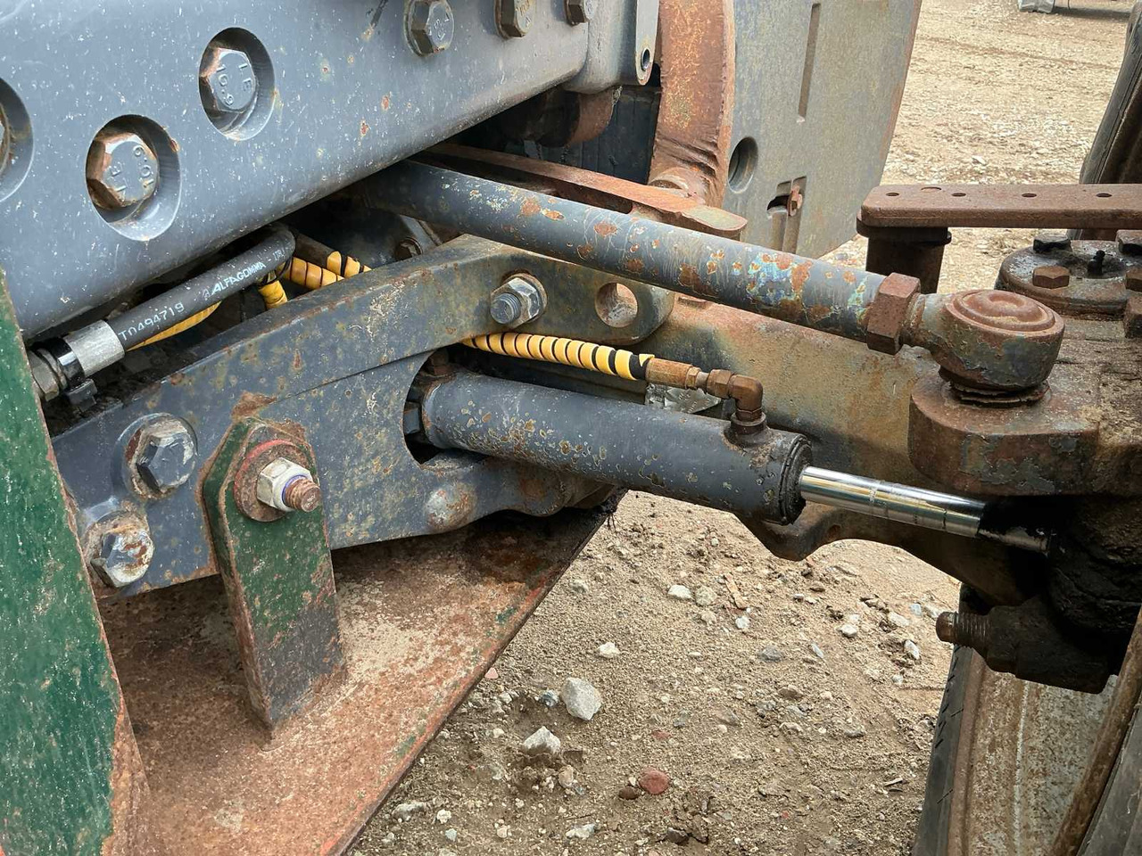 Farm tractor New Holland 8970