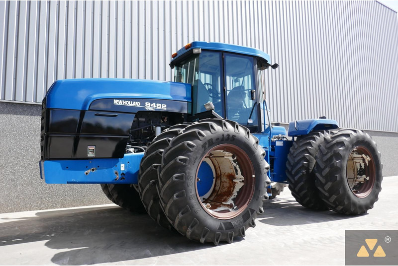 Farm tractor New Holland 9482