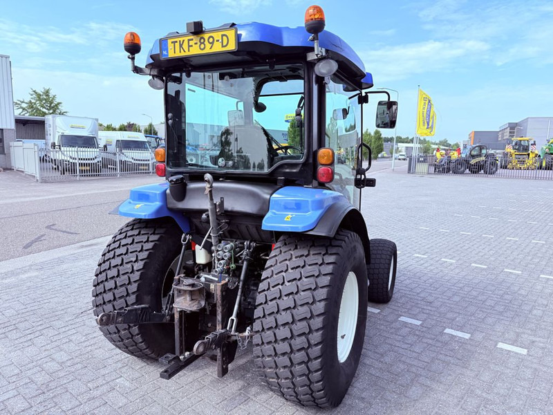 Farm tractor New Holland Boomer 45D Easy Drive
