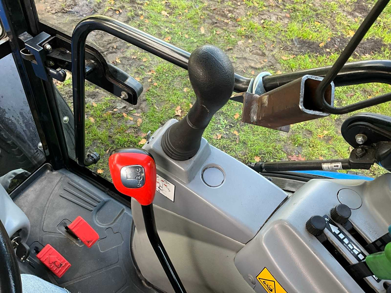 Farm tractor New Holland Boomer 50