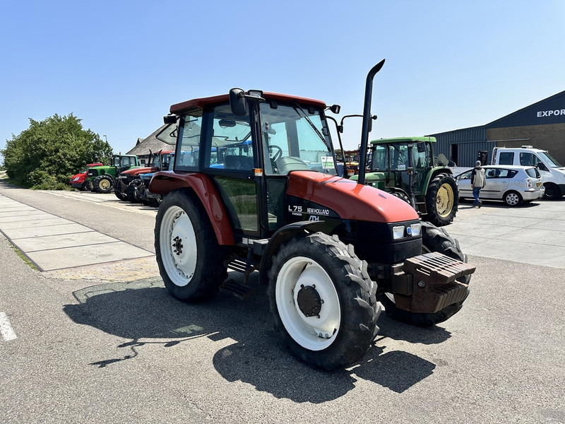 Farm tractor New Holland L 75