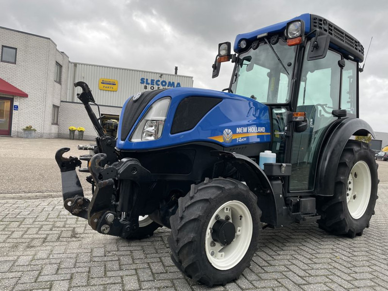 Farm tractor New Holland T4.80N