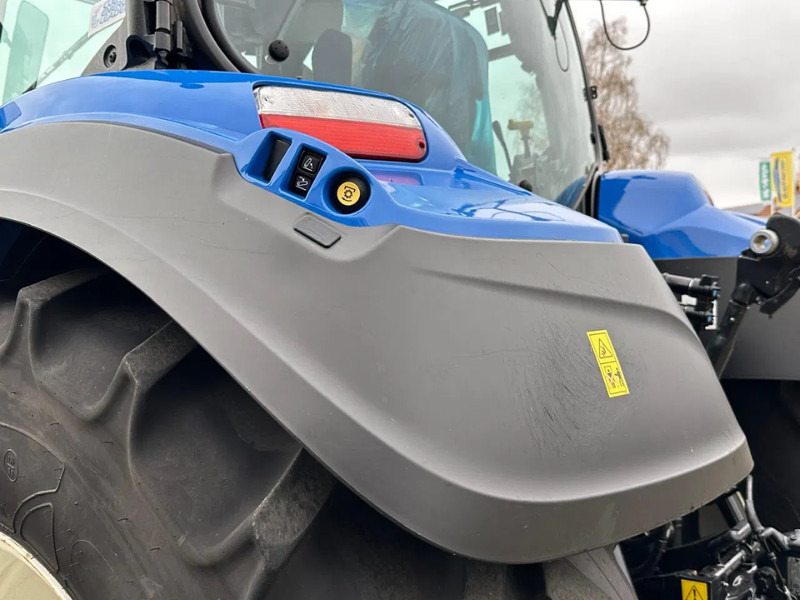 Farm tractor New Holland T5.140 Autocommand