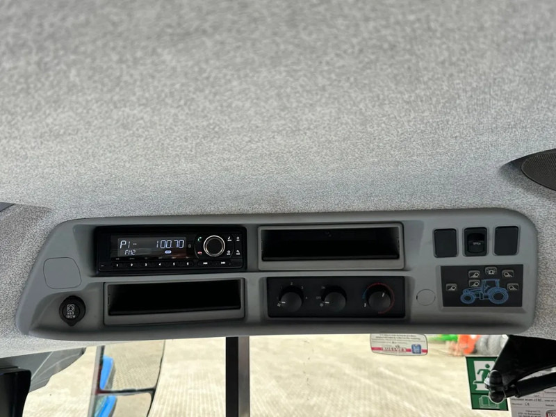 Farm tractor New Holland T5.140 Autocommand