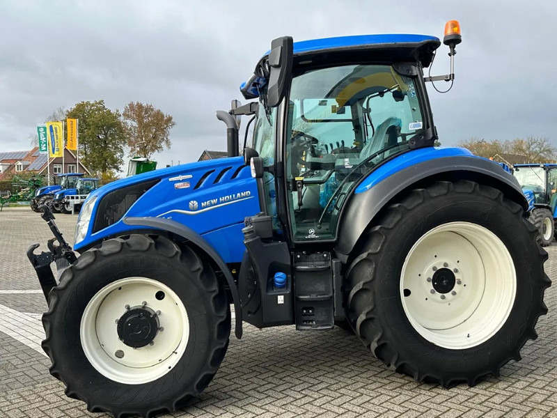 Farm tractor New Holland T5.140 Autocommand