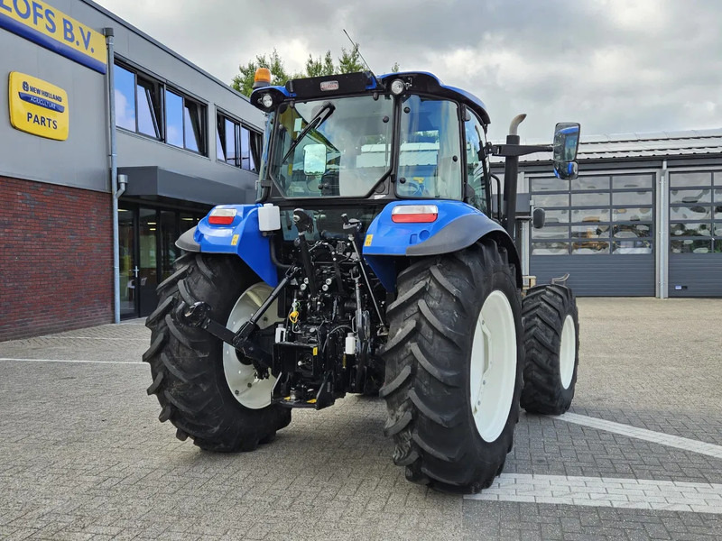 Farm tractor New Holland T5.85 Dual command