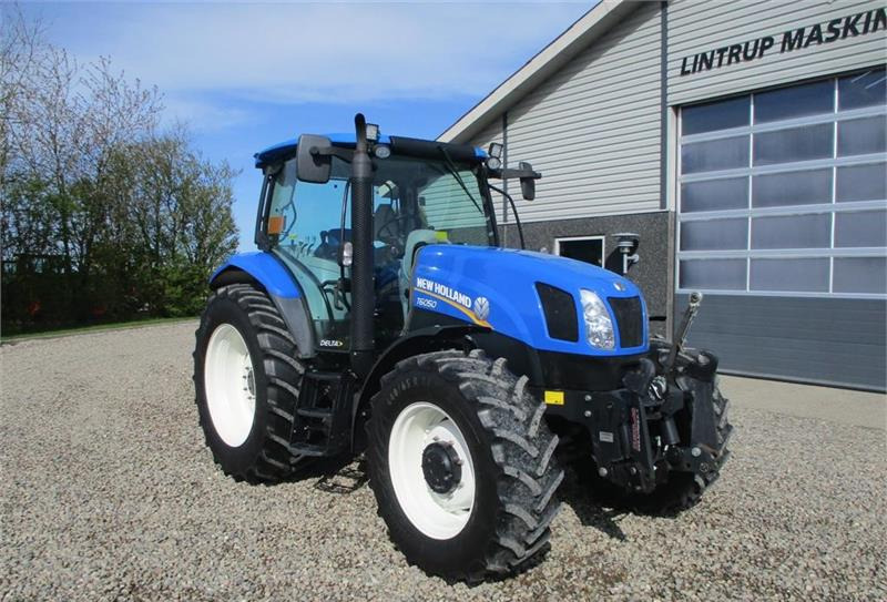 Farm tractor New Holland T6050 Delte med frontlift