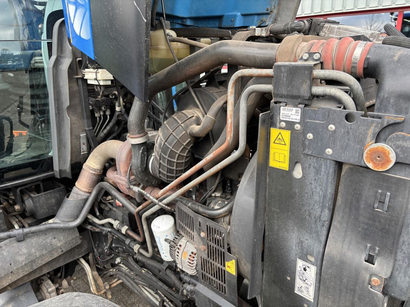 Farm tractor New Holland T6080 Power Command