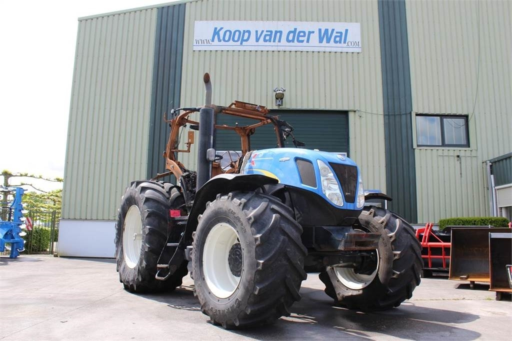 Farm tractor New Holland T7030