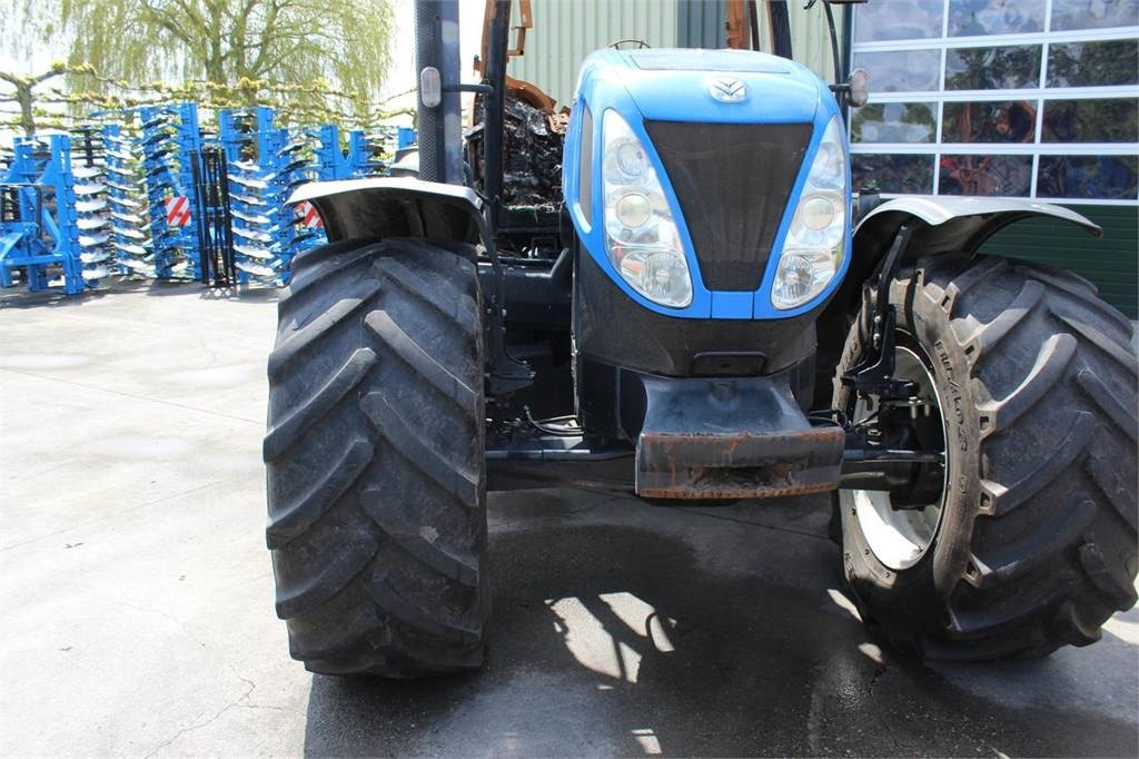 Farm tractor New Holland T7030