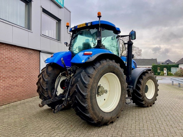 Farm tractor New Holland T7040 PC