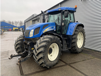 Farm tractor New Holland T7510