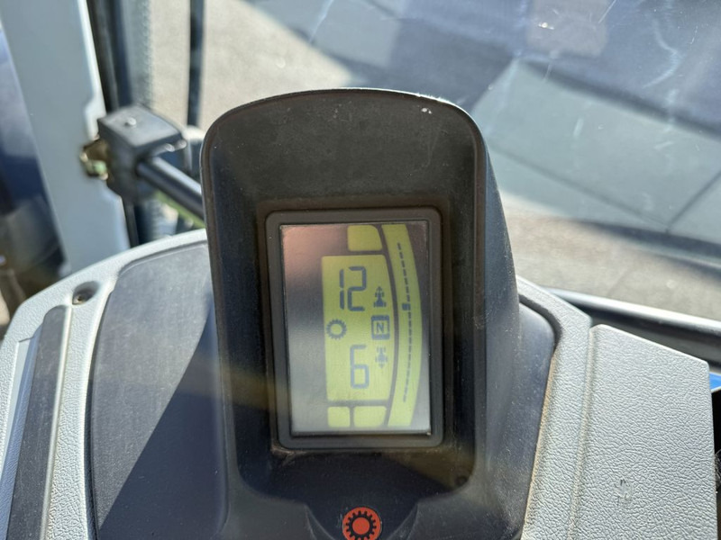 Farm tractor New Holland T7.185 Power Command