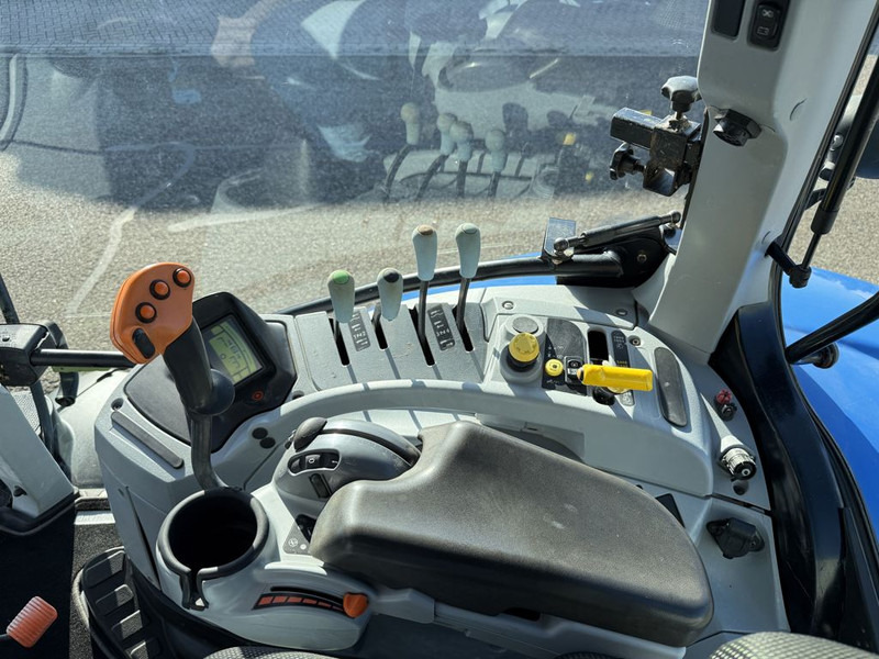 Farm tractor New Holland T7.185 Power Command