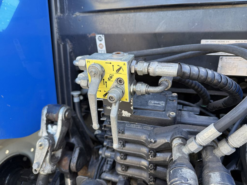 Farm tractor New Holland T7.185 Power Command