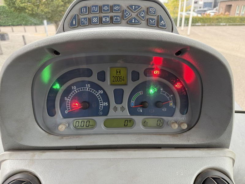 Farm tractor New Holland T7.210 Auto Command