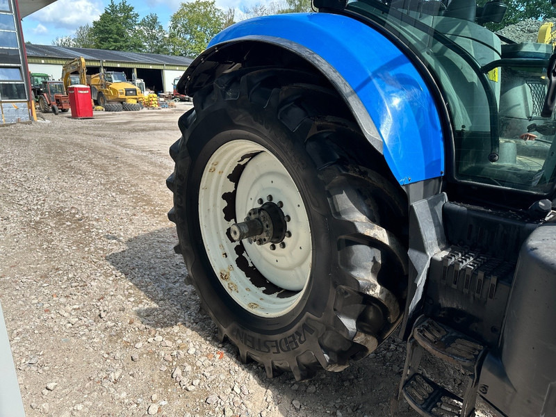 Farm tractor New Holland T7.235 Power Command