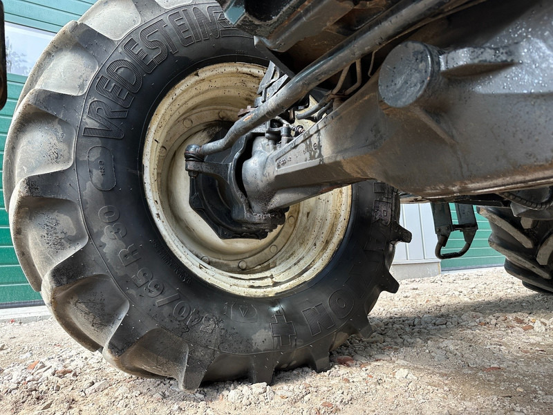 Farm tractor New Holland T7.235 Power Command
