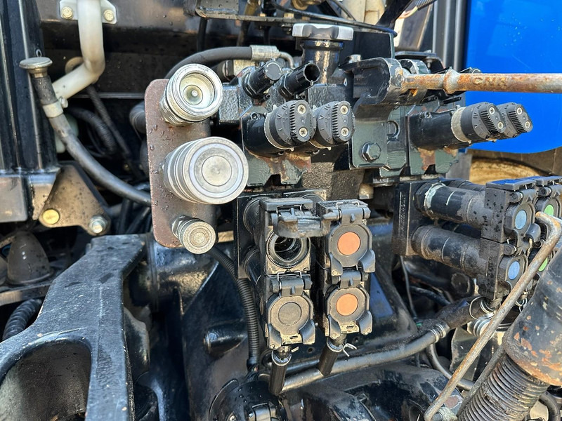 Farm tractor New Holland T7.250 Power Command