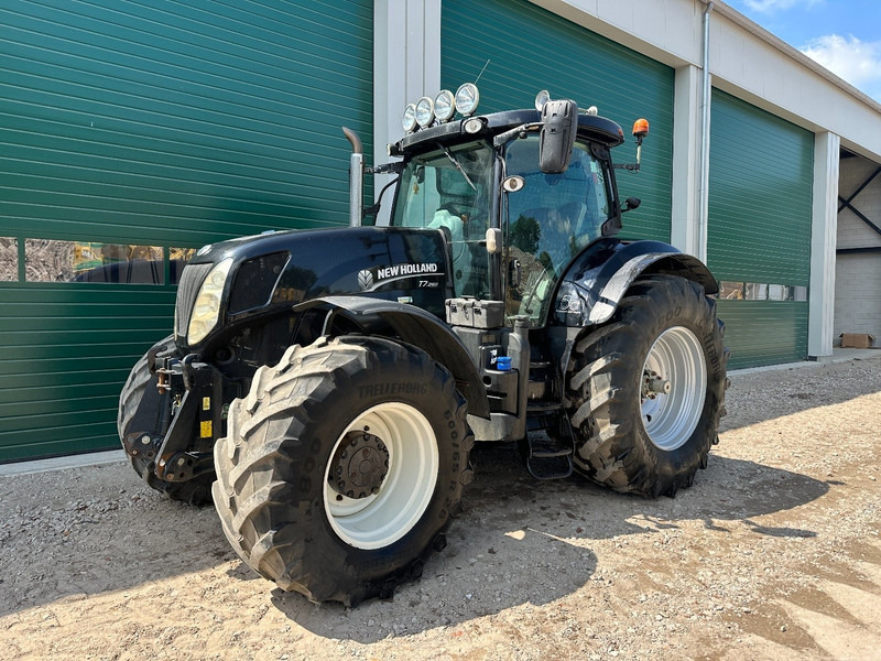 Farm tractor New Holland T7.260 Power Command