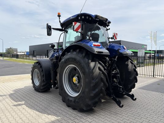 Farm tractor New Holland T7.300 PLMi
