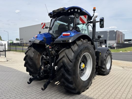 Farm tractor New Holland T7.300 PLMi