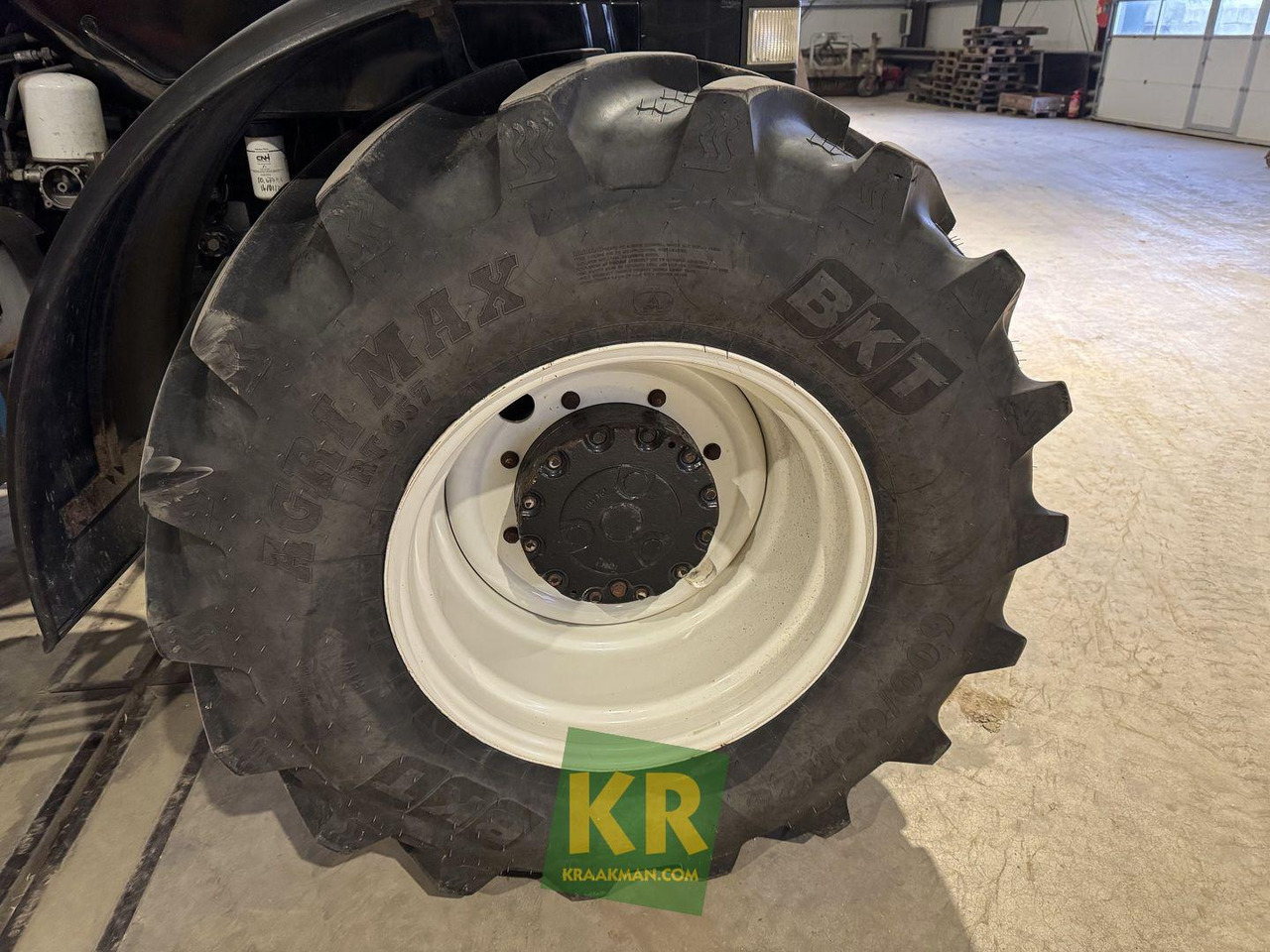 Farm tractor New Holland TM190