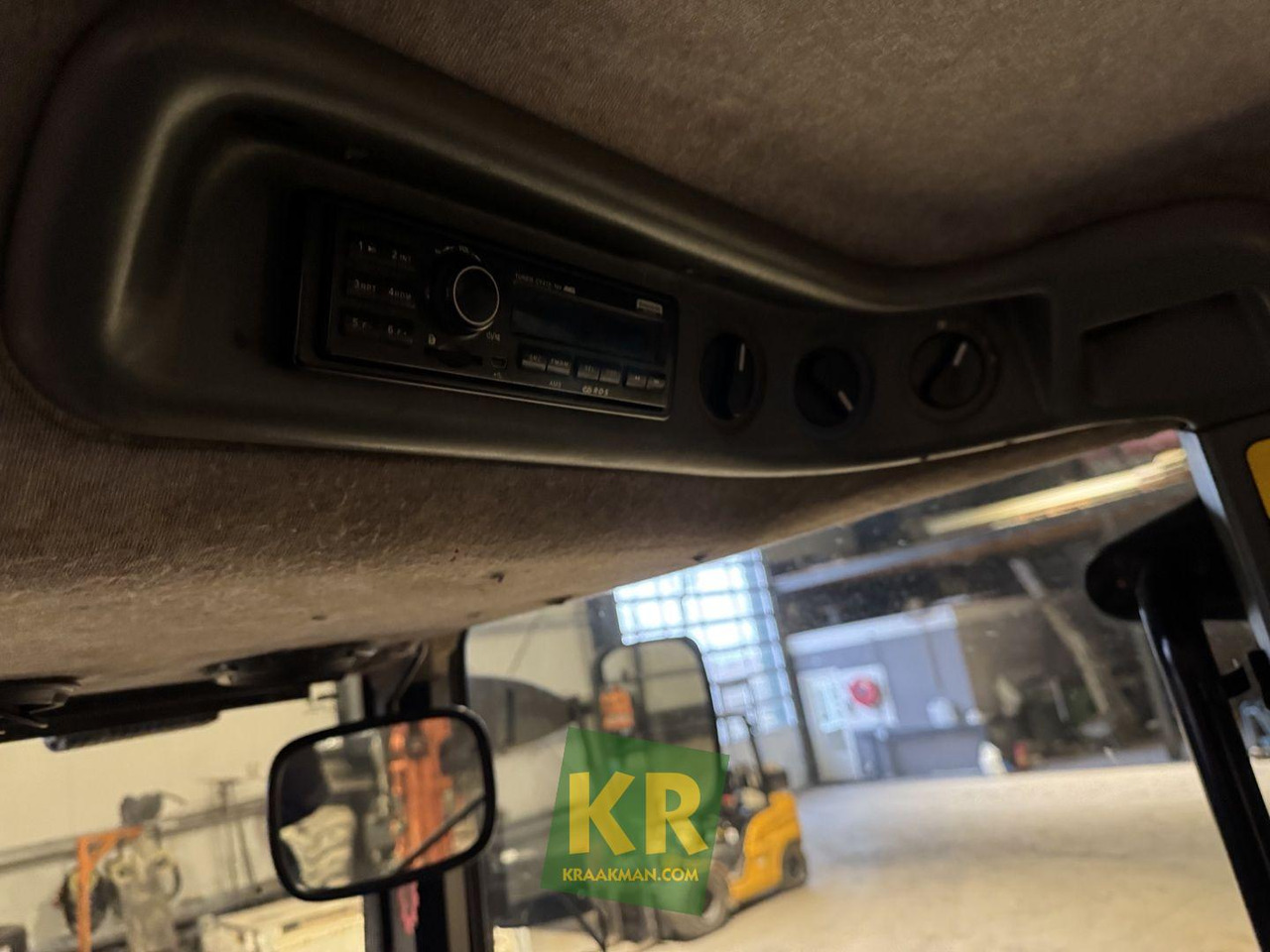 Farm tractor New Holland TM190