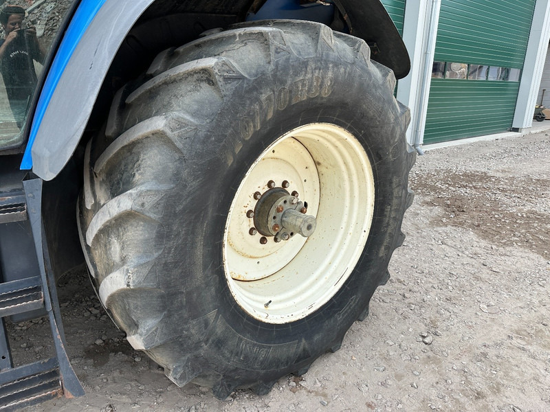Farm tractor New Holland TM 190