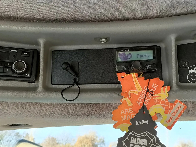 Farm tractor New Holland TS135A TS135A