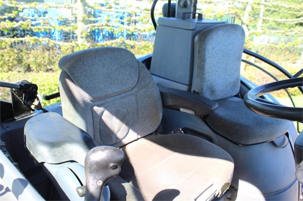 Farm tractor New Holland TSA135A