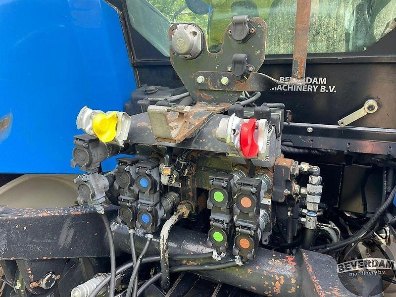 Farm tractor New Holland TVT 170