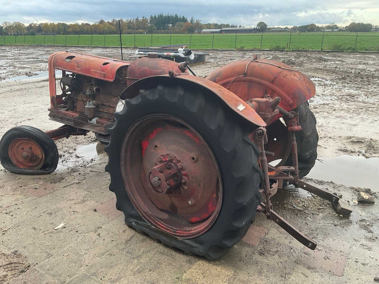 Farm tractor Nuffield 4DM/6DM