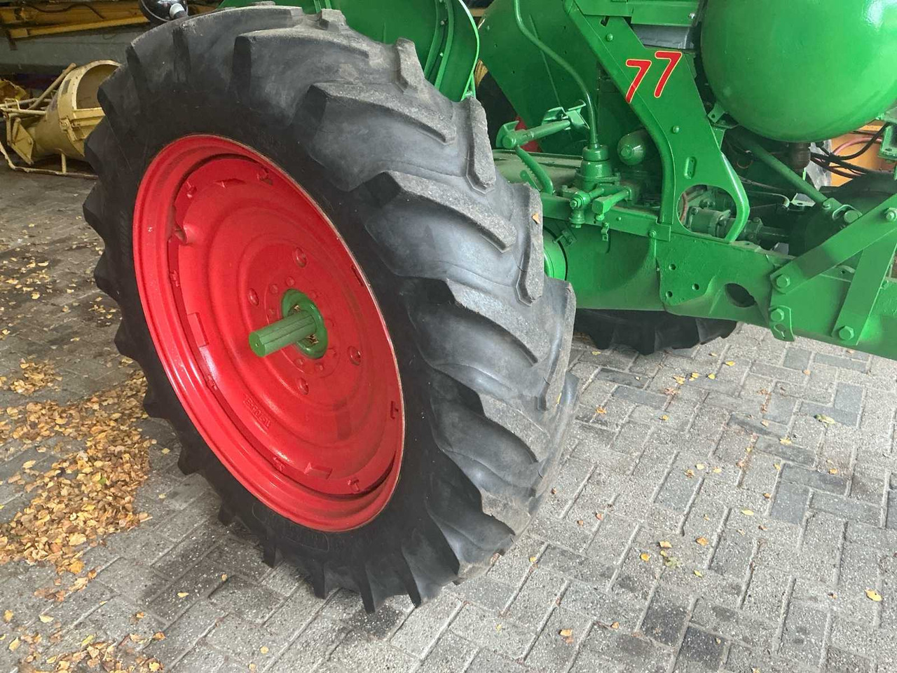 Farm tractor Oliver SUPER 77