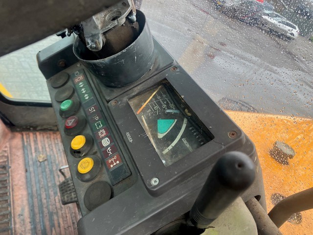 Farm tractor RENAULT 145.14