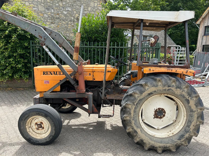 Farm tractor Renault 461S 461S
