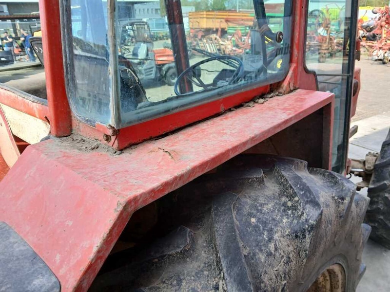 Farm tractor Renault 781-4
