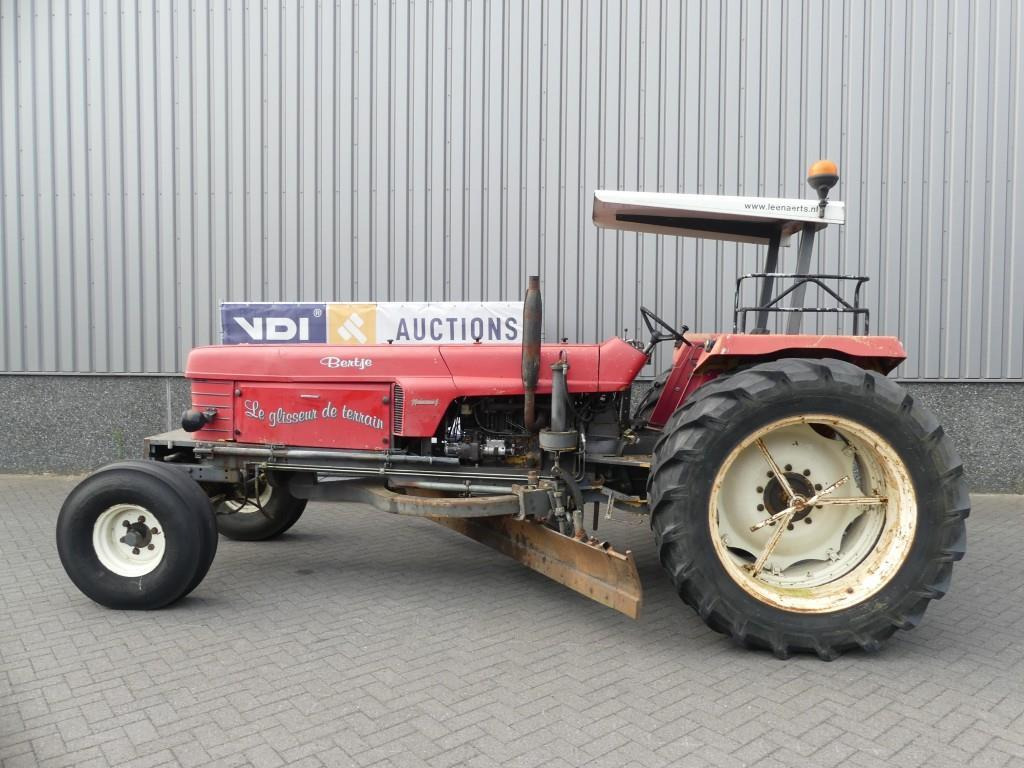Farm tractor Renault Master 1