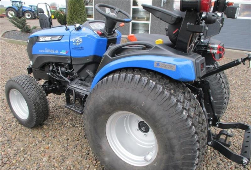Farm tractor Solis 26 HST Hydrostat Turf hjul.