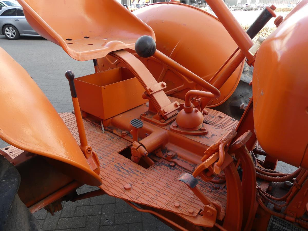 Farm tractor Someca DA50L