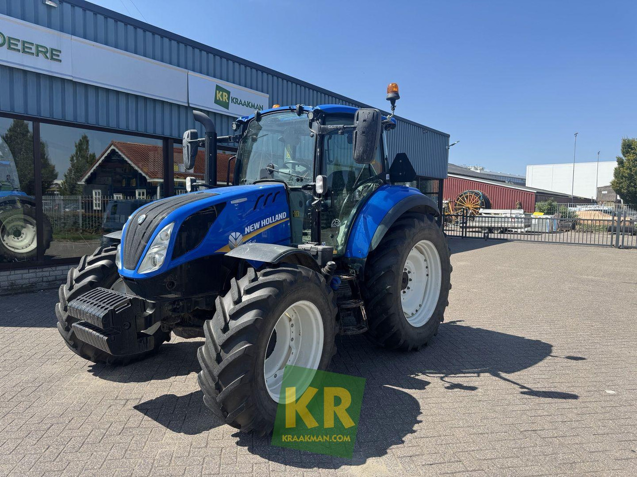 Farm tractor T5.110 New Holland