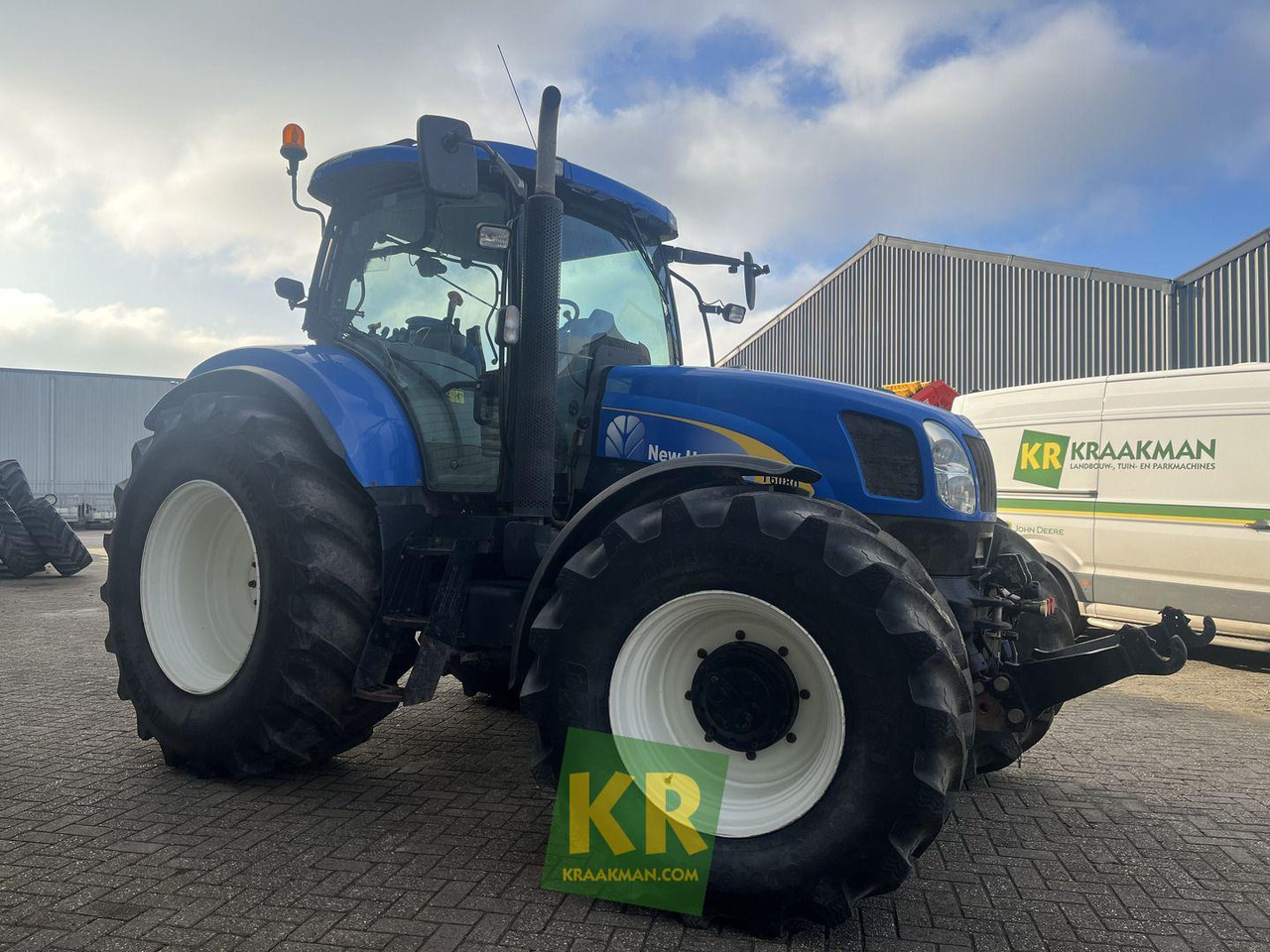 Farm tractor T6080 Elite New Holland