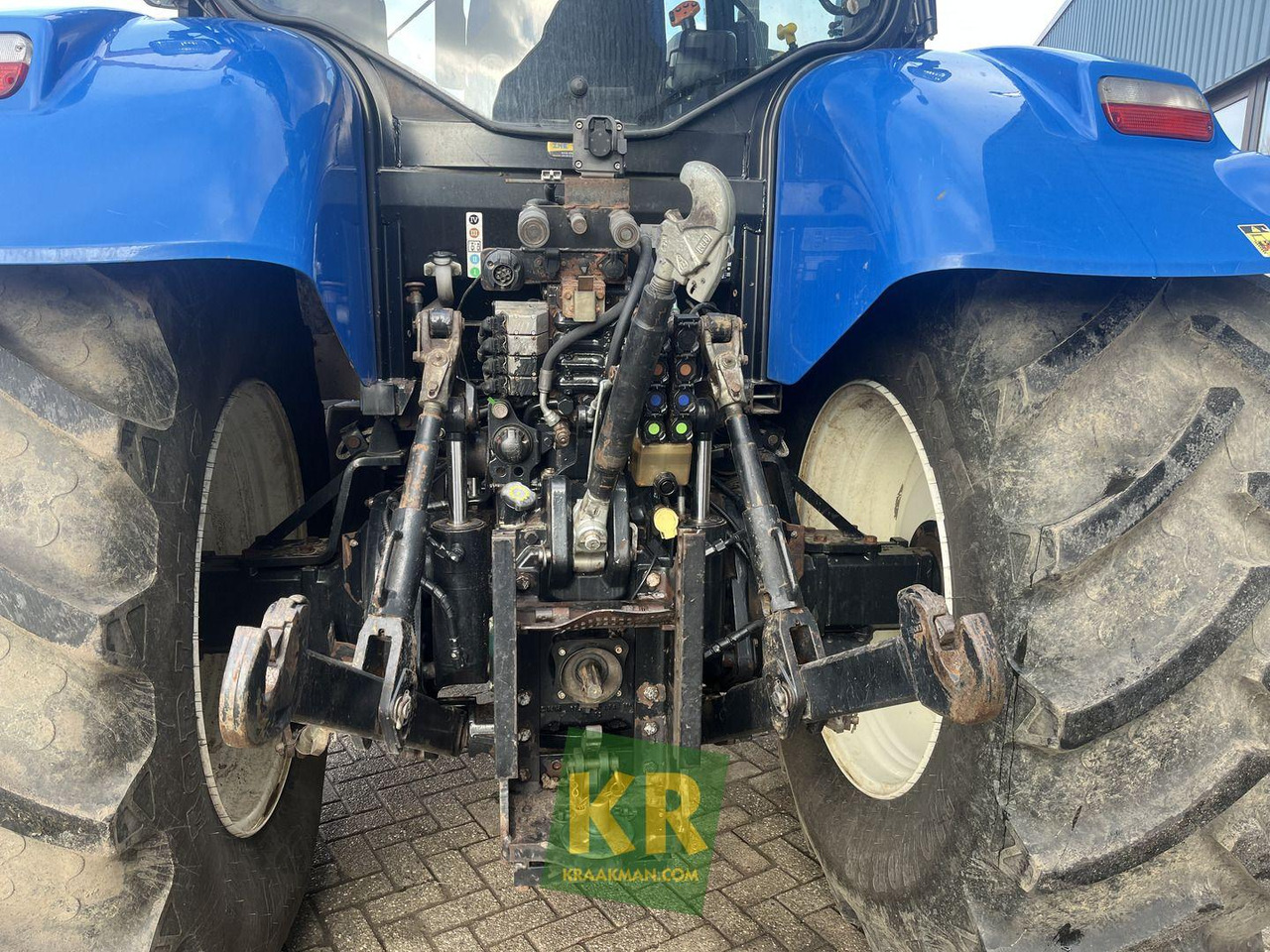 Farm tractor T6080 Elite New Holland