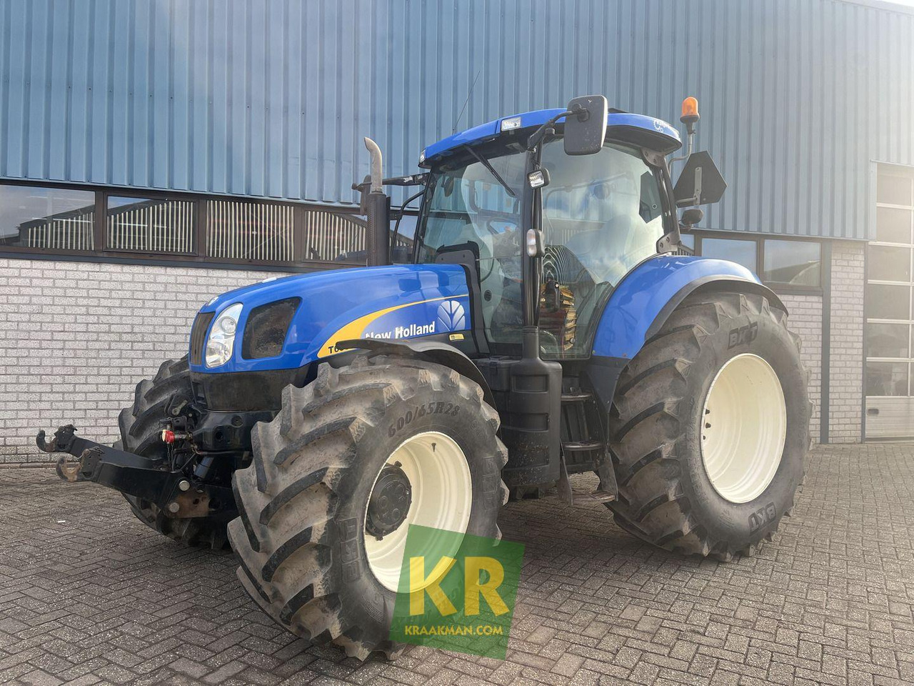 Farm tractor T6080 Elite New Holland