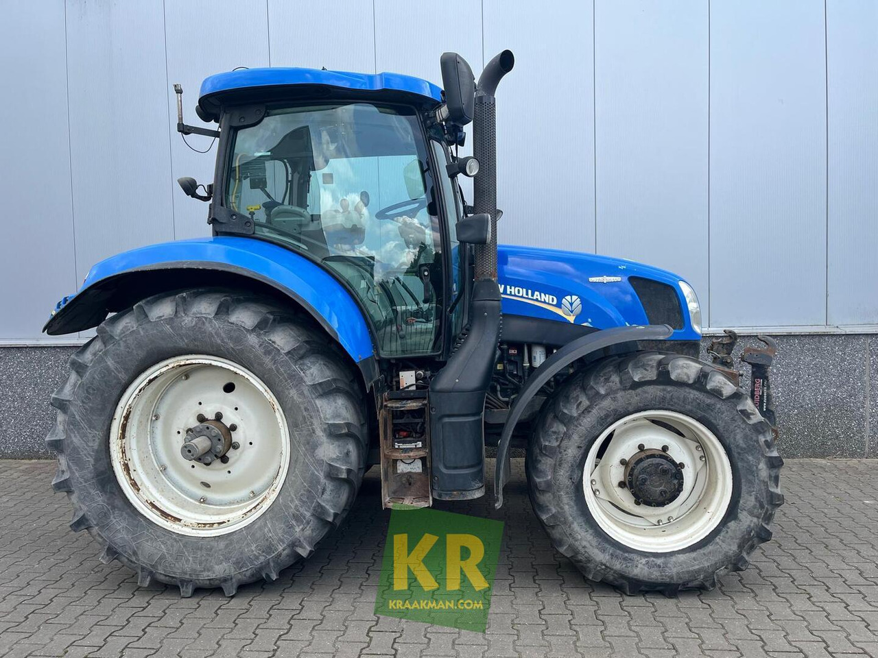 Farm tractor T6.160 New Holland