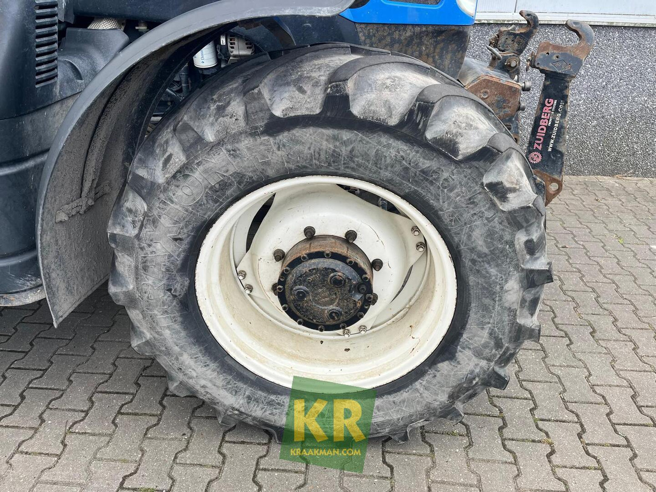 Farm tractor T6.160 New Holland