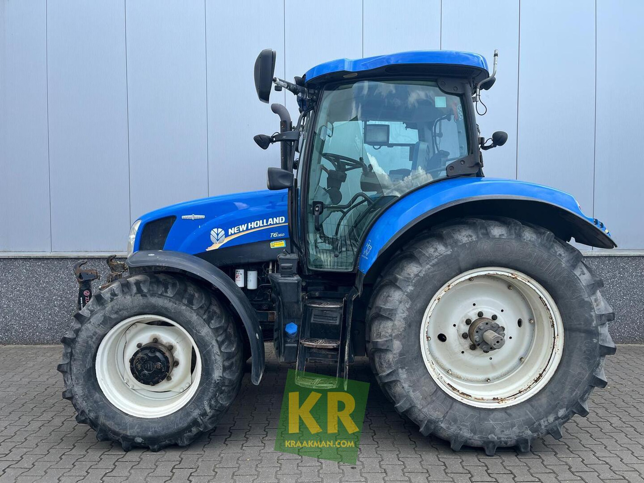 Farm tractor T6.160 New Holland