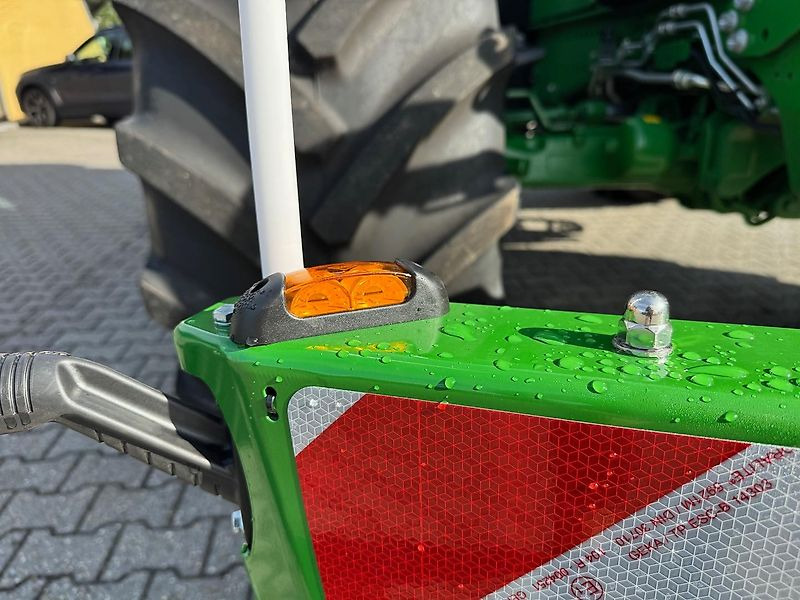 Farm tractor TractorBumper SafetyWeight Frontgewicht Bumper Gewicht