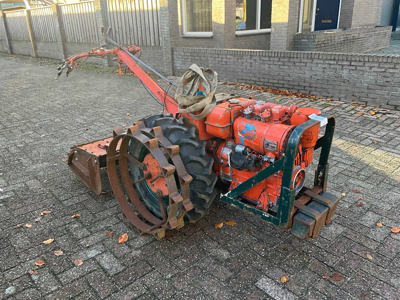 Farm tractor Two-wheel tractor