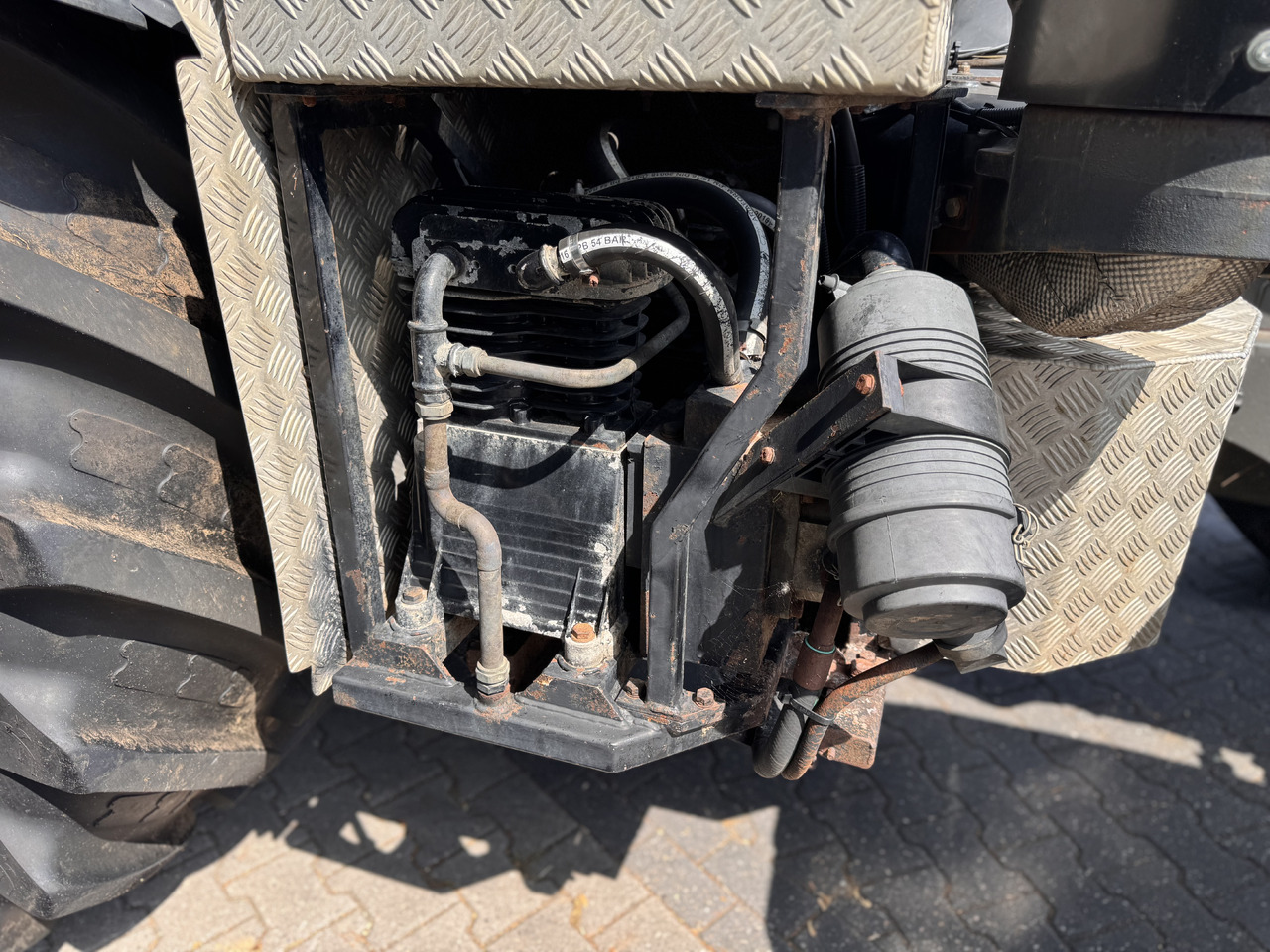 Farm tractor VALTRA T214 Direct